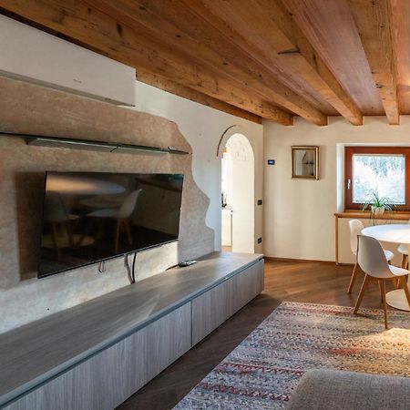 La Finestra Sul Ponte By Postcardsfrom Bed & Breakfast Verona Ngoại thất bức ảnh