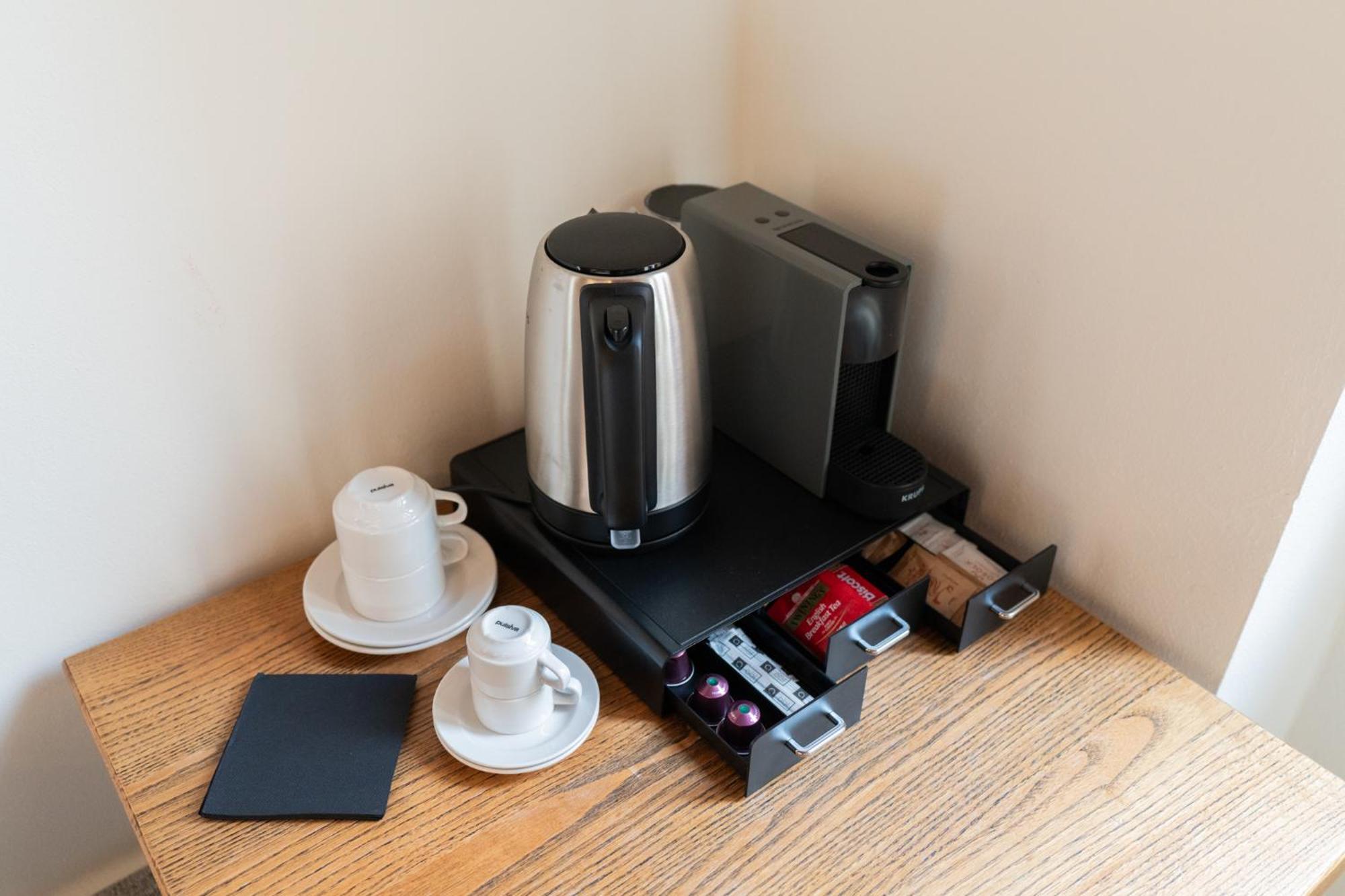 La Finestra Sul Ponte By Postcardsfrom Bed & Breakfast Verona Ngoại thất bức ảnh